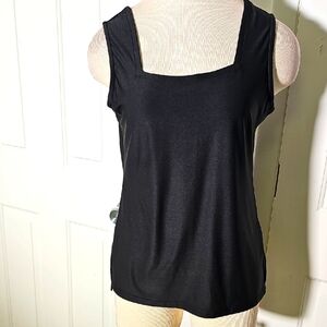 La Mer Luxe Black Sleeveless Women's Tank Top. Small But Runs Bigger‎